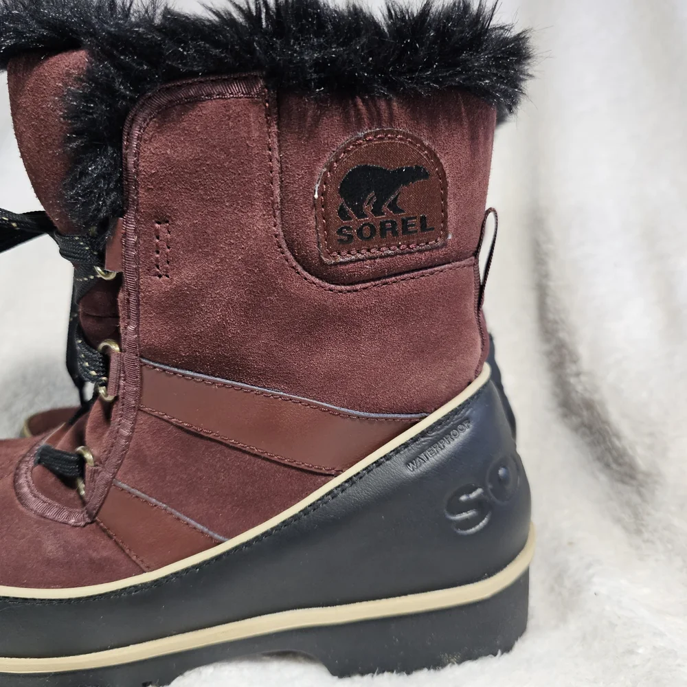 Sorel cozy chic